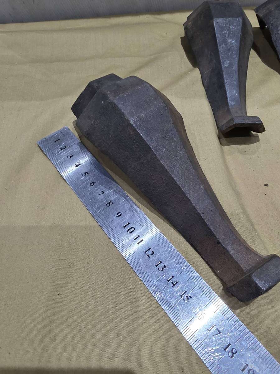 4 PIECE VINTAGE CAST IRON FEET