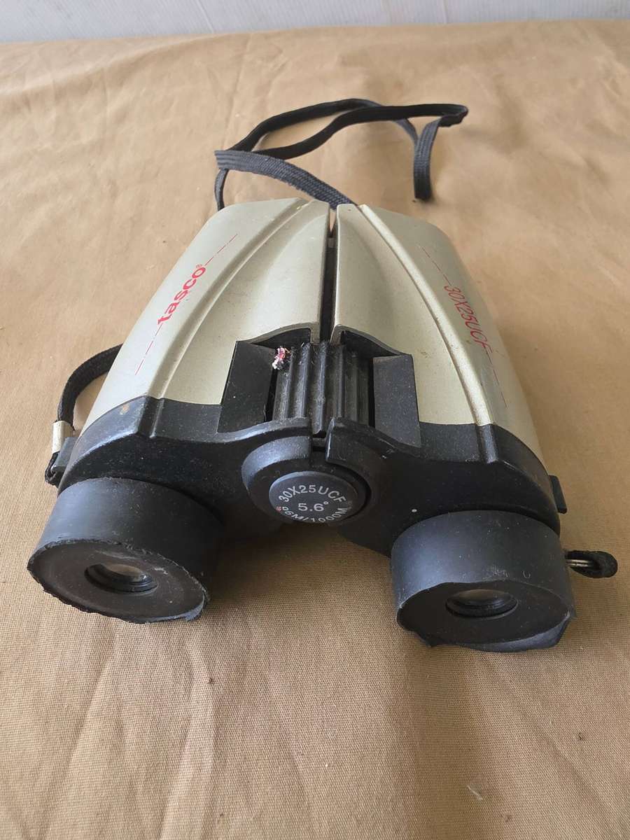TASCO BINOCULARS (30 X 25)