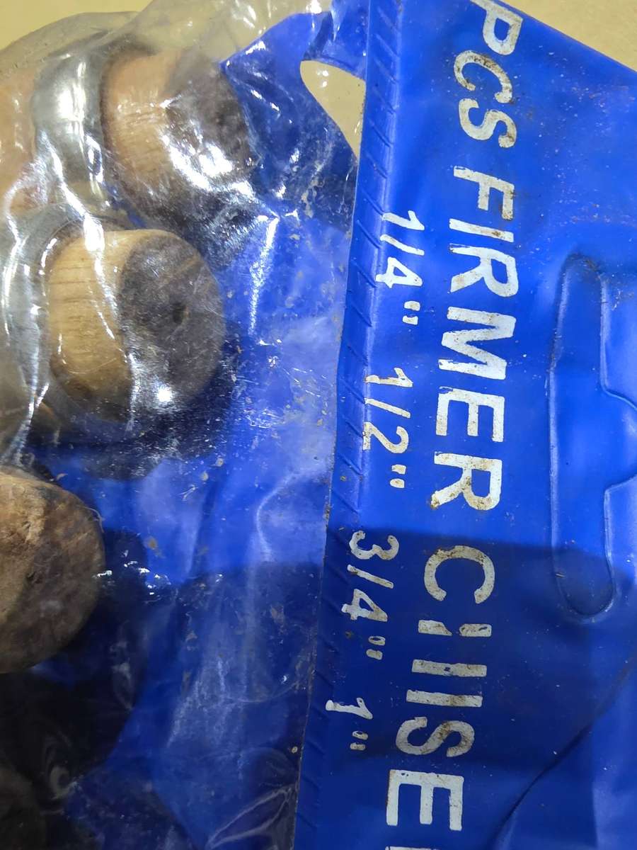 4 PIECE WOODEN HANDLE FIRMER CHISEL SET