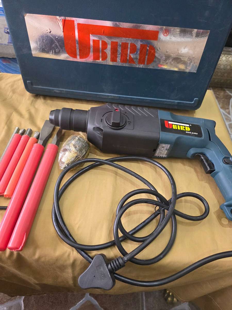 ROTARY HAMMER DRILL INCLUDES SDS BITS