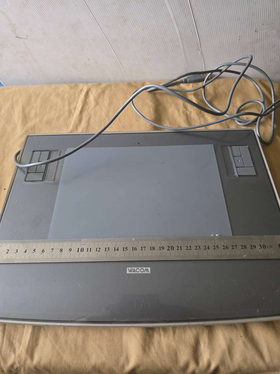 WACOM GRAPHIC TABLET