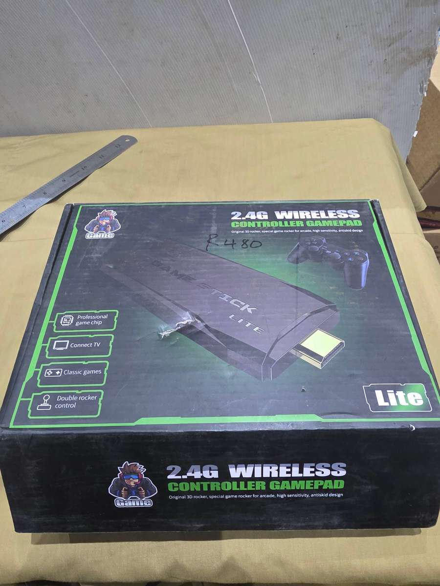 2,4G WIRELESS CONTROLLER GAME PAD