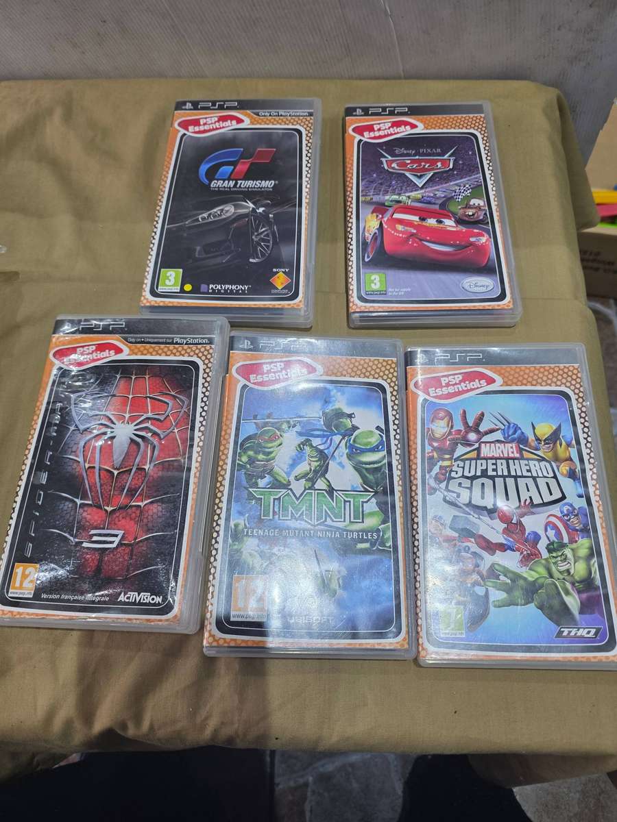 5 x PSP GAME DISCS