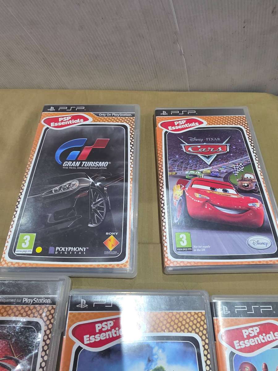 5 x PSP GAME DISCS