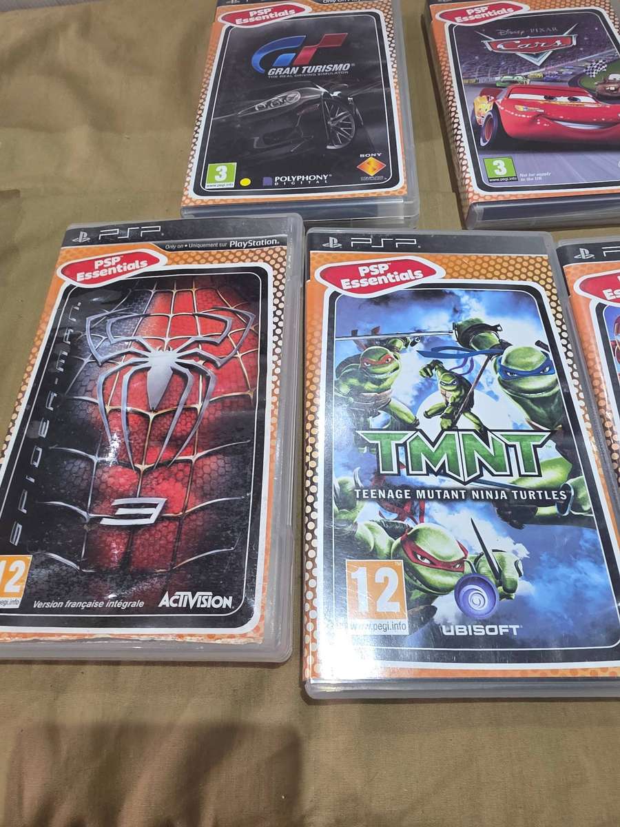 5 x PSP GAME DISCS