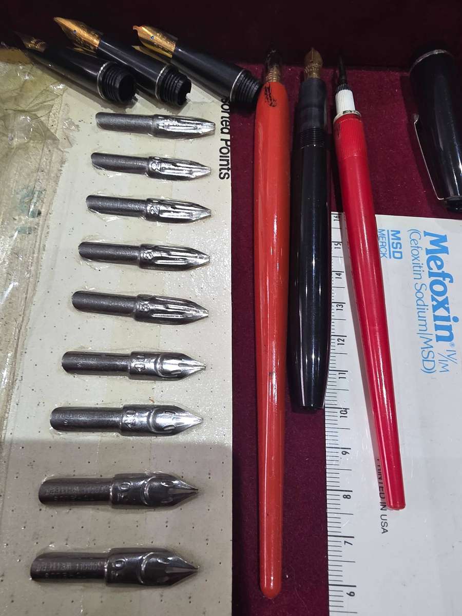 JOBLOT VINTAGE FOUNTAIN PENS AND NIBS