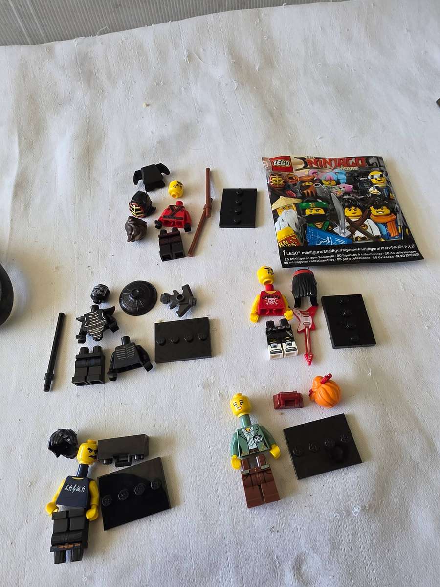 5 X LIMITED EDITION THE NINJAGO MOVIE LEGO MINFIGURES