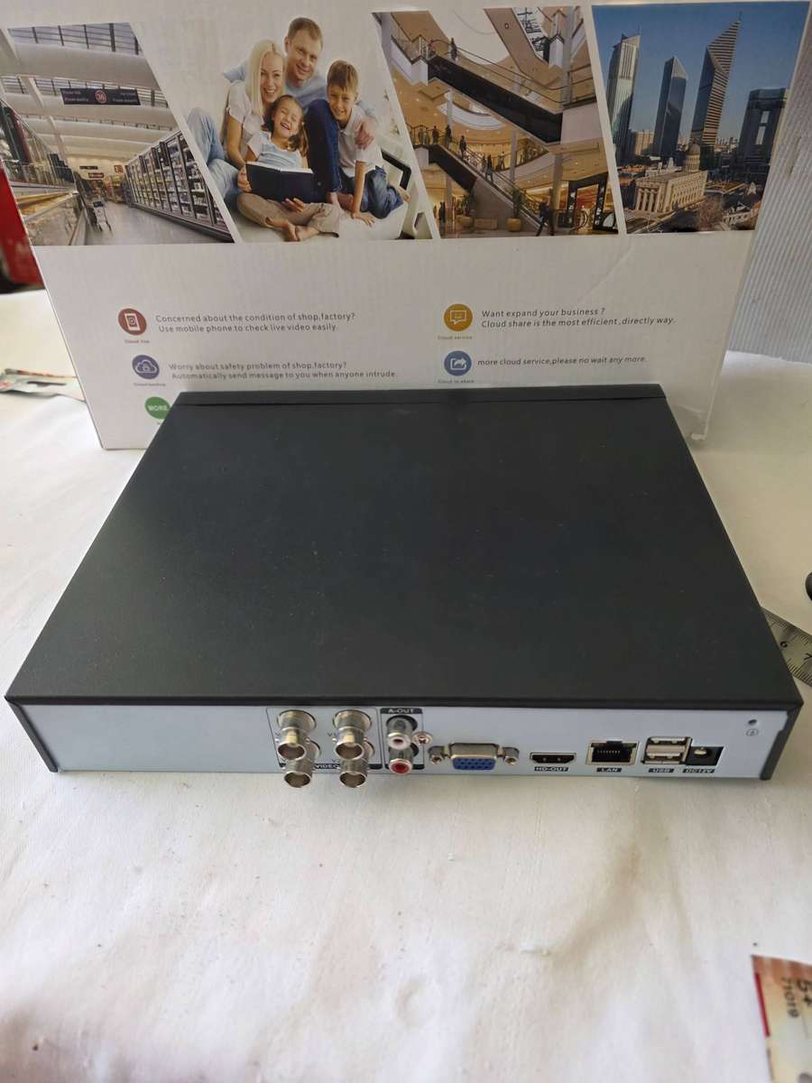 4 CHANNELS AHD DVR/ NVR INCL.POWER SUPPLY AND MOUSE