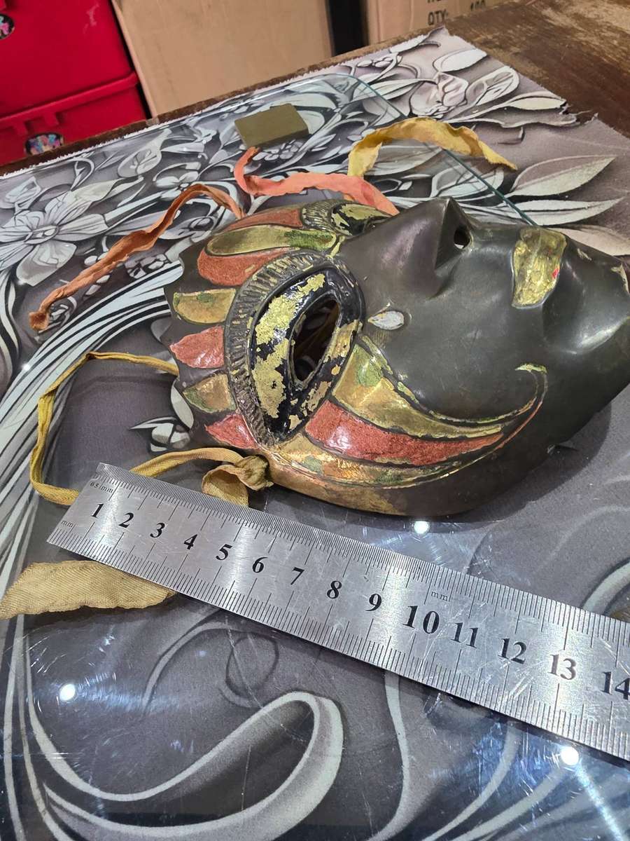 VINTAGE BRASS MASK