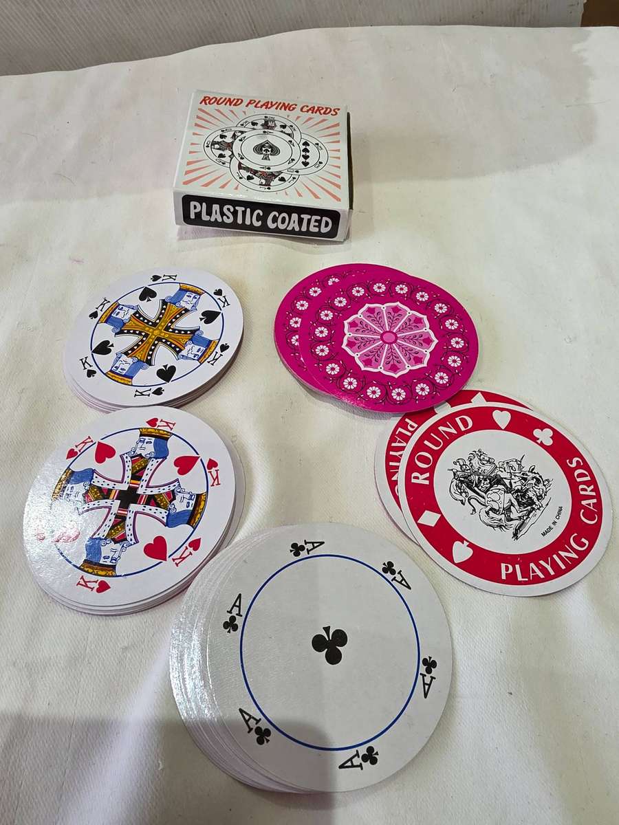 COMPLETE PACK LAS VEGAS ROUND PLAYING CARDS