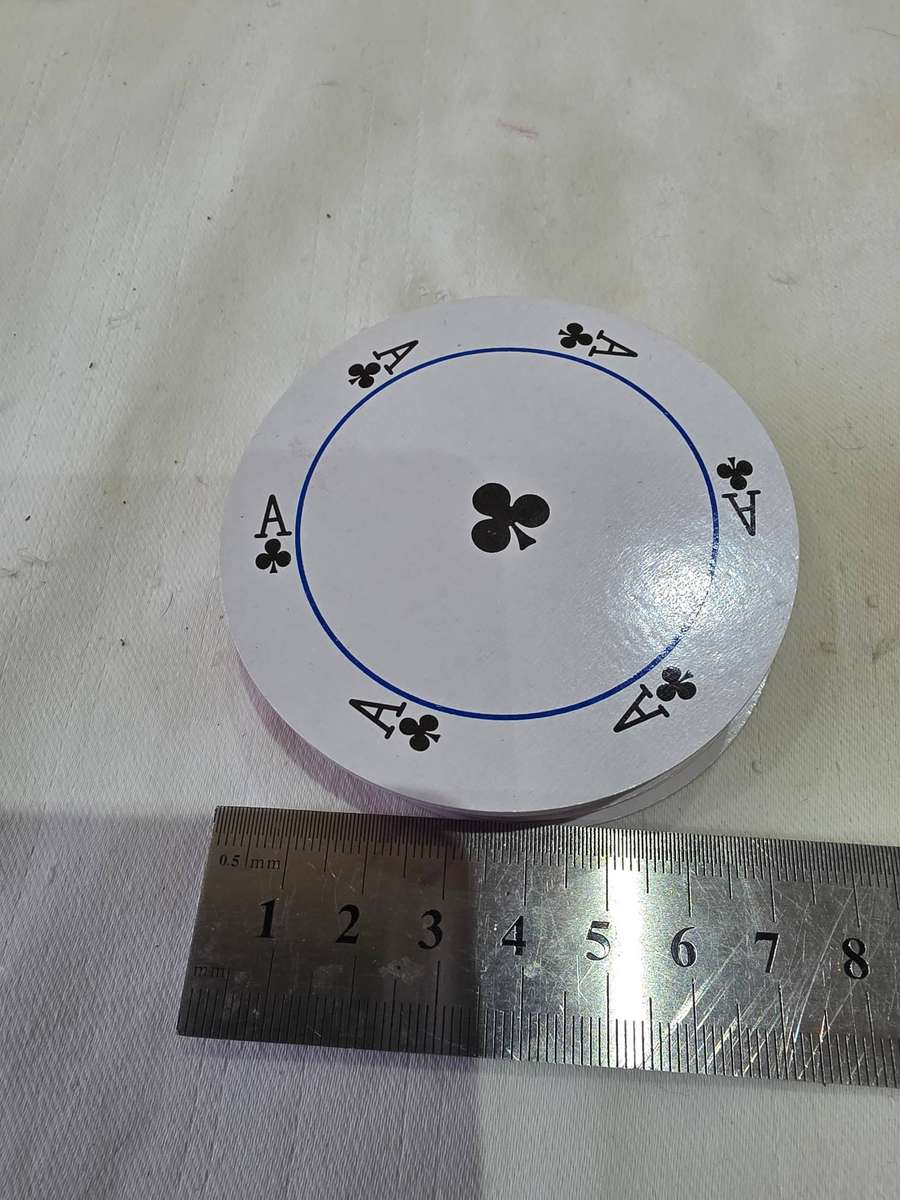 COMPLETE PACK LAS VEGAS ROUND PLAYING CARDS