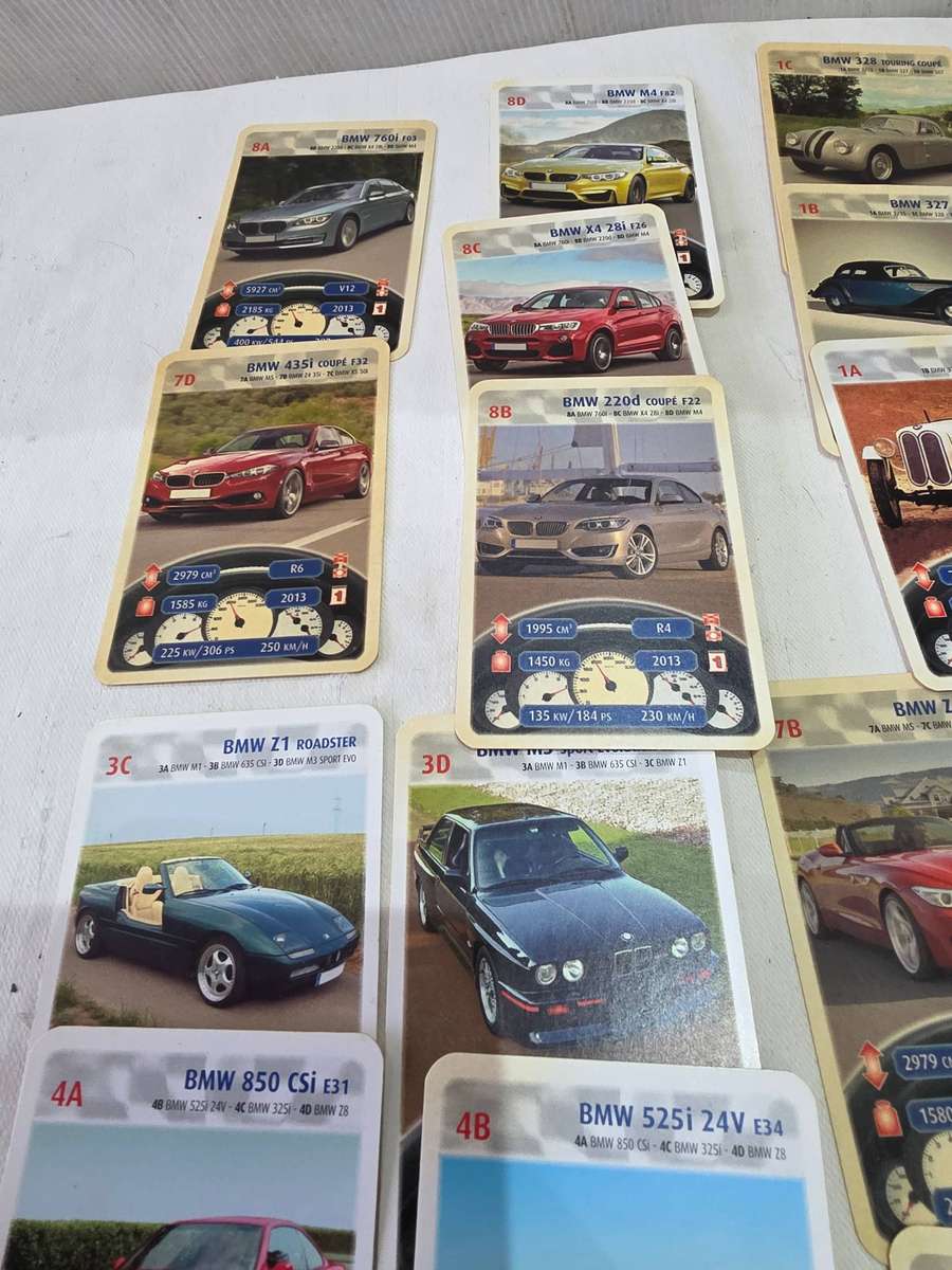 PACK OF 32 BMW MEGATRUMPF CARDS