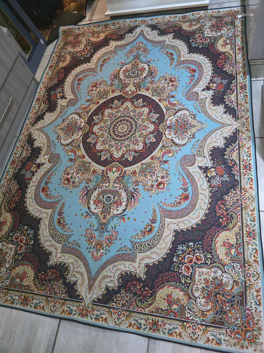 FLOOR RUG(2.22MN X 1.58M) LIGHT WEIGHT