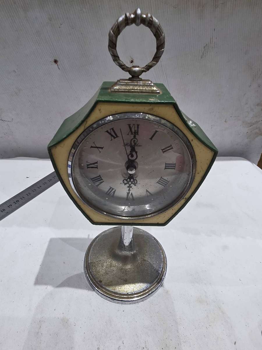 VINTAGE RYTHM MECHANICAL ALARM CLOCK