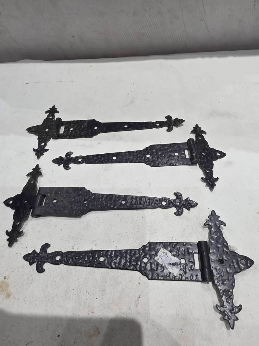 VINTAGE SET OF FOUR DOOR HINGES