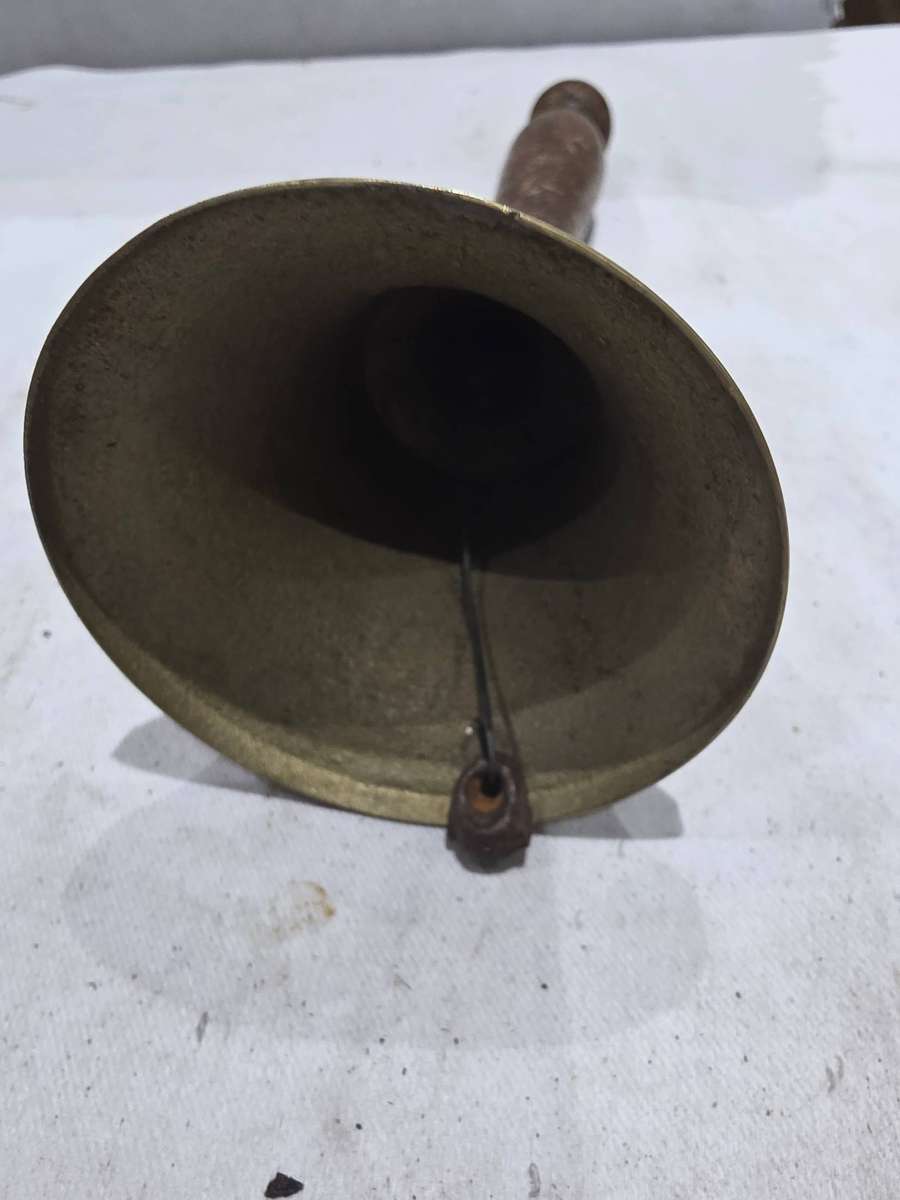VINTAGE BRASS BELL(20CM HEIGHT)
