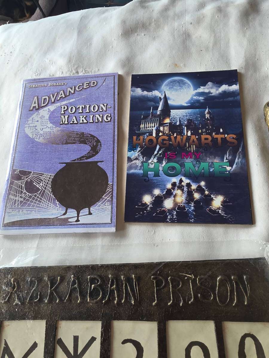 JOBLOT HARRY POTTER COLLECTABLES