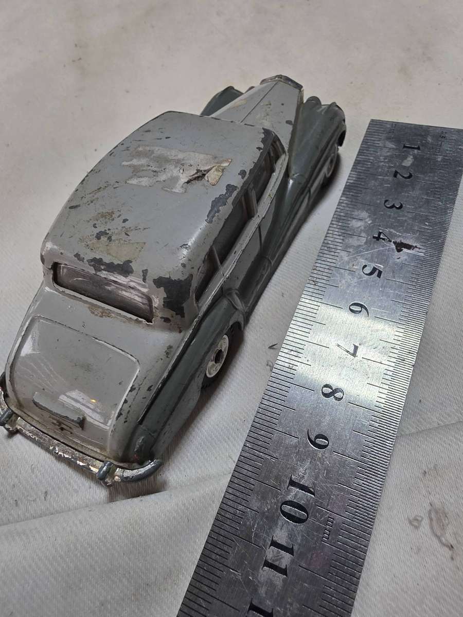 VINTAGE DINKY ROLLS ROYCE