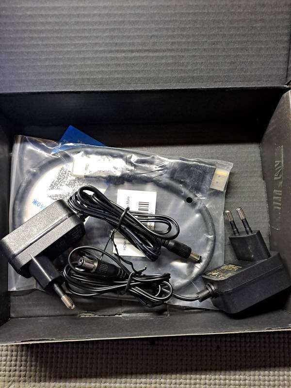 HDMI Extender Kit (50m) with Local Display output