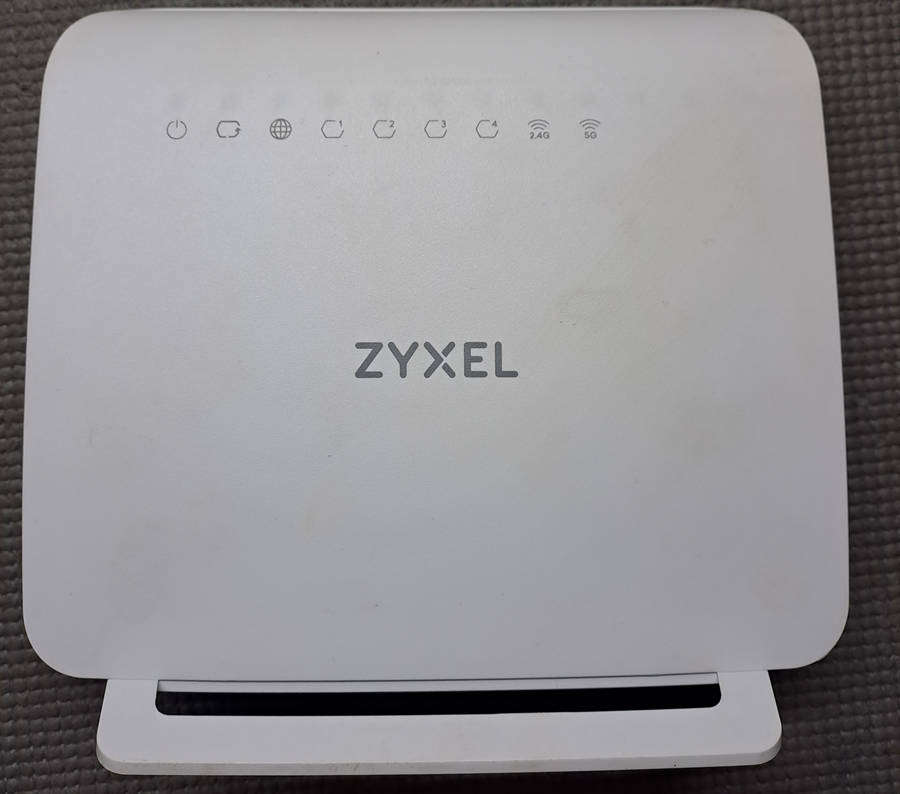 Zyxel EMG3525-T50C