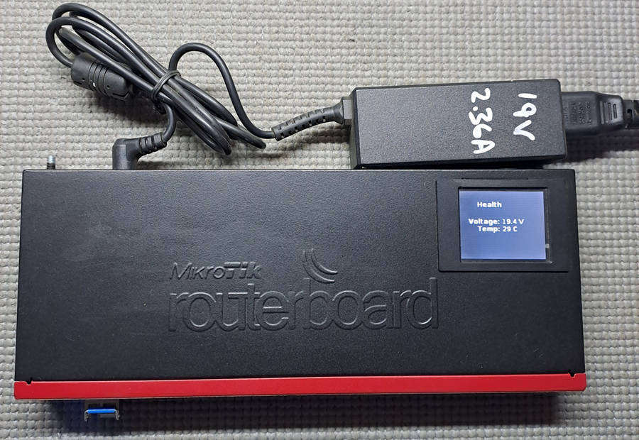 MikroTik RB2011UiAS-IN Router