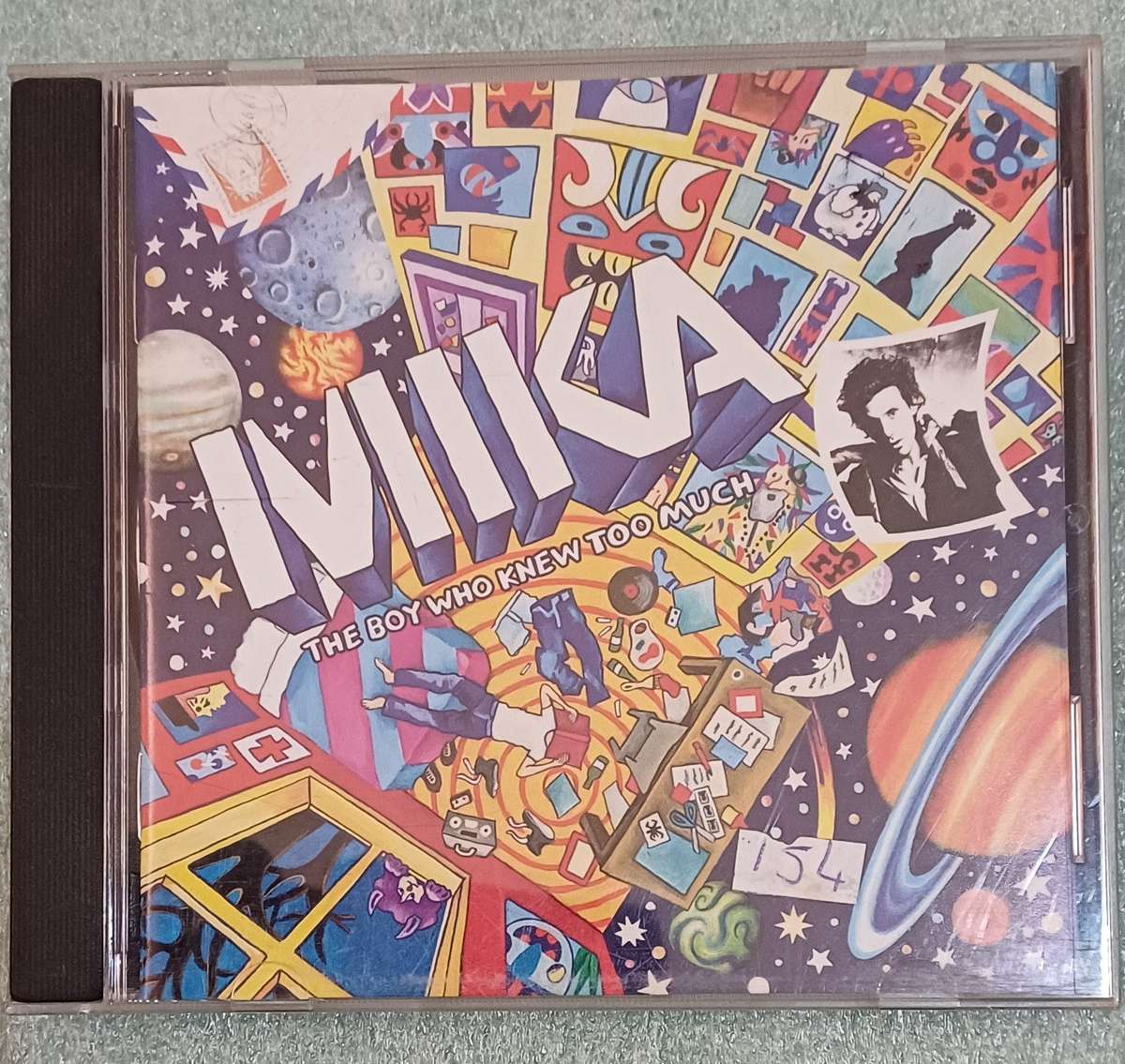 MIKA - THE BOY WHO KNEW TOO MUCH