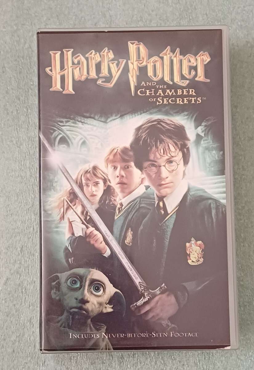 HARRY POTTER - AND THE CHAMBER OF SECRETS