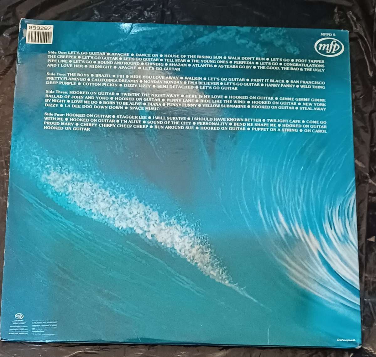 STARBURST - HOOKED ON GUITAR