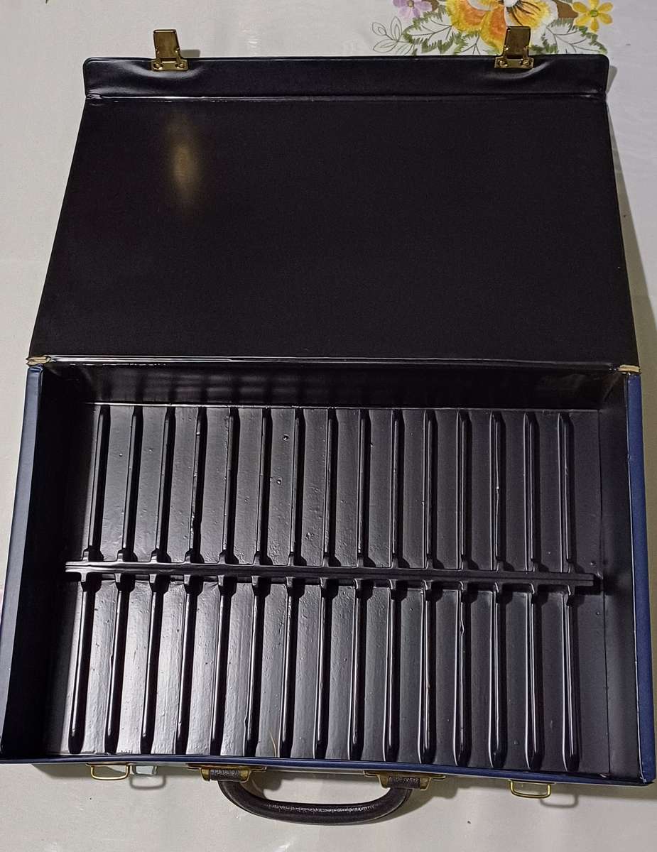 Vintage Cassette Tape Holder Carry Case