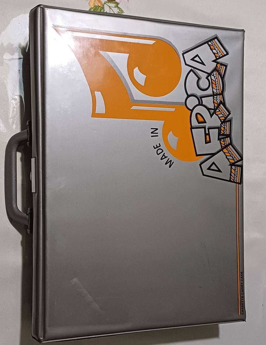 Vintage Cassette Tape Holder Carry Case