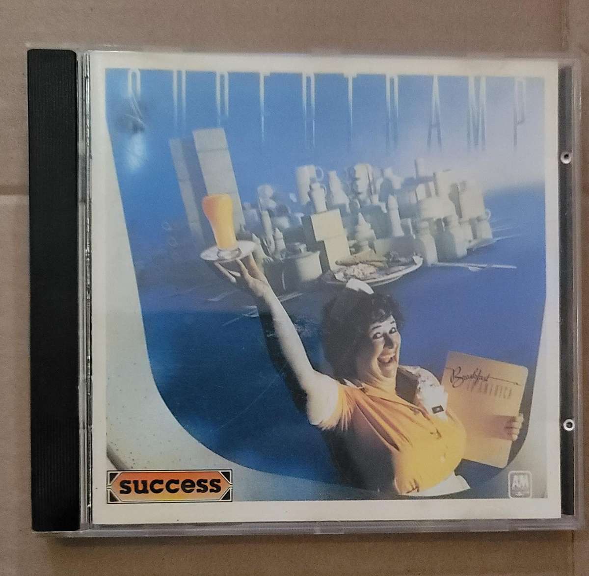 SUPERTRAMP - BREAKFAST IN AMERICA