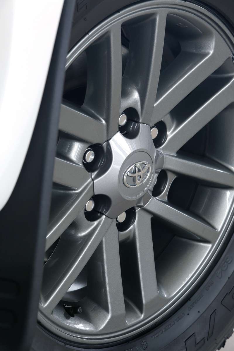 Toyota Fortuner/Hilux center caps