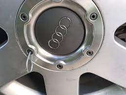 Audi center caps
