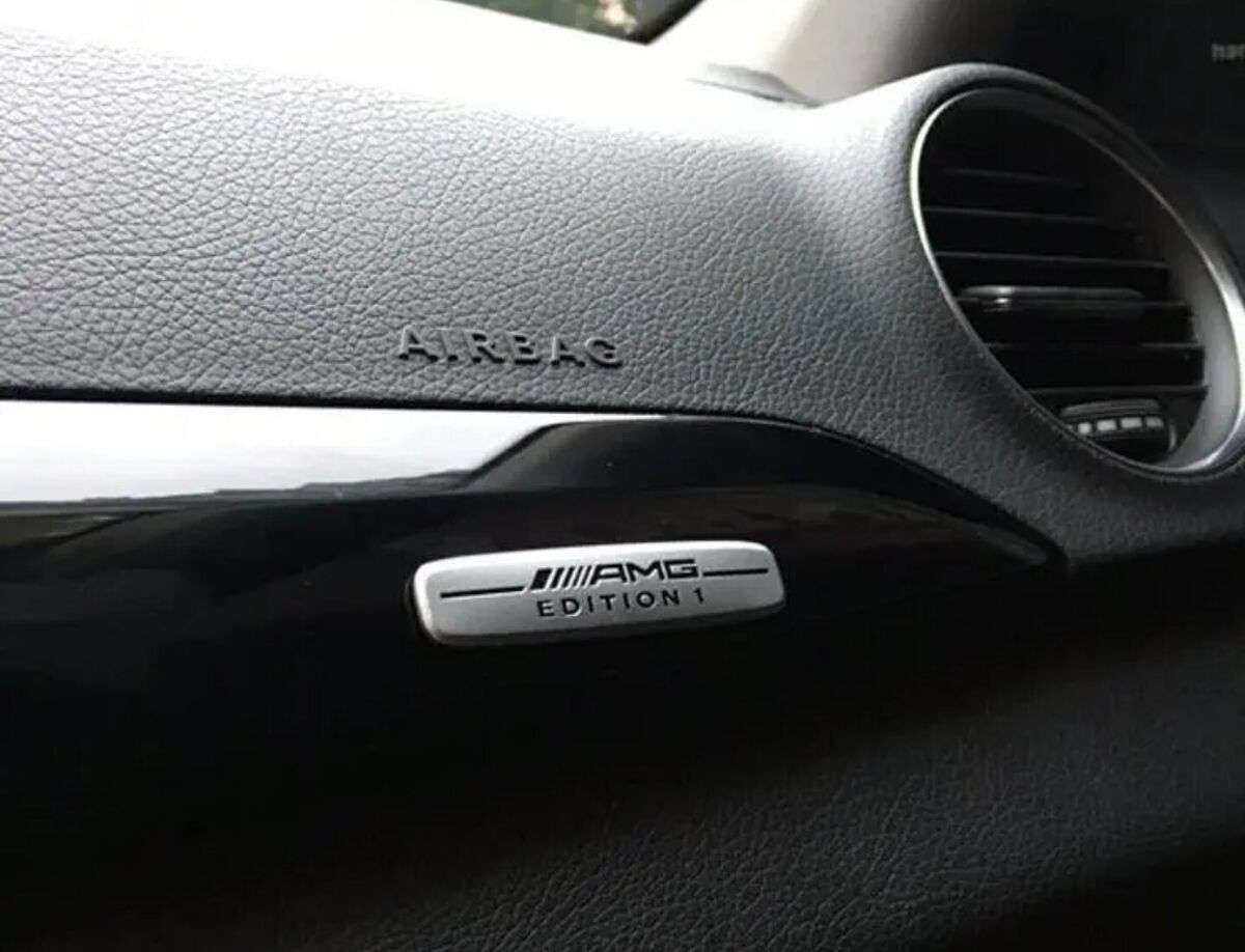 AMG edition 1 badges