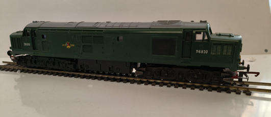 Tri-ang Class 37 Diesel Loco R.751 - Co-Co (Lot 531)