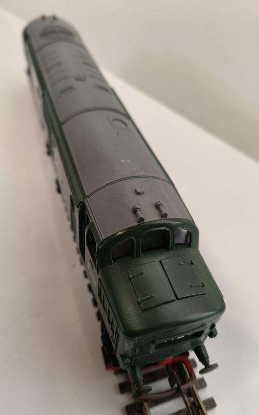 Tri-ang Class 37 Diesel Loco R.751 - Co-Co (Lot 531)