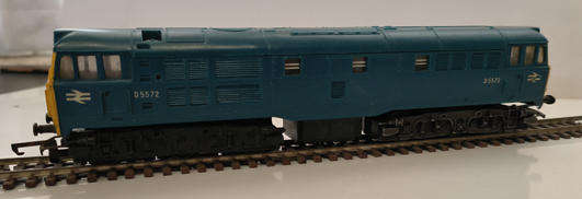 Tri-ang Class 31 Diesel Loco R.357 - Co-Co (Blue) (Lot 536)