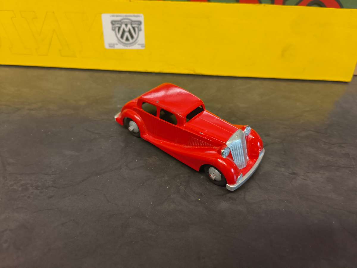 Crescent Jaguar Circa 1940 No 10 - Restoration