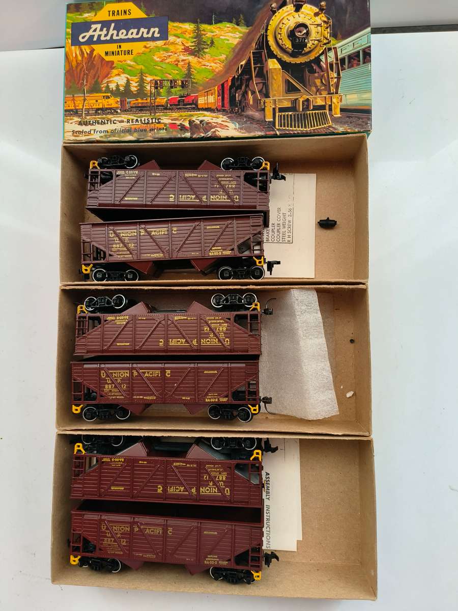 Athern Hopper Cars x 6 - MiB - (Lot 310)