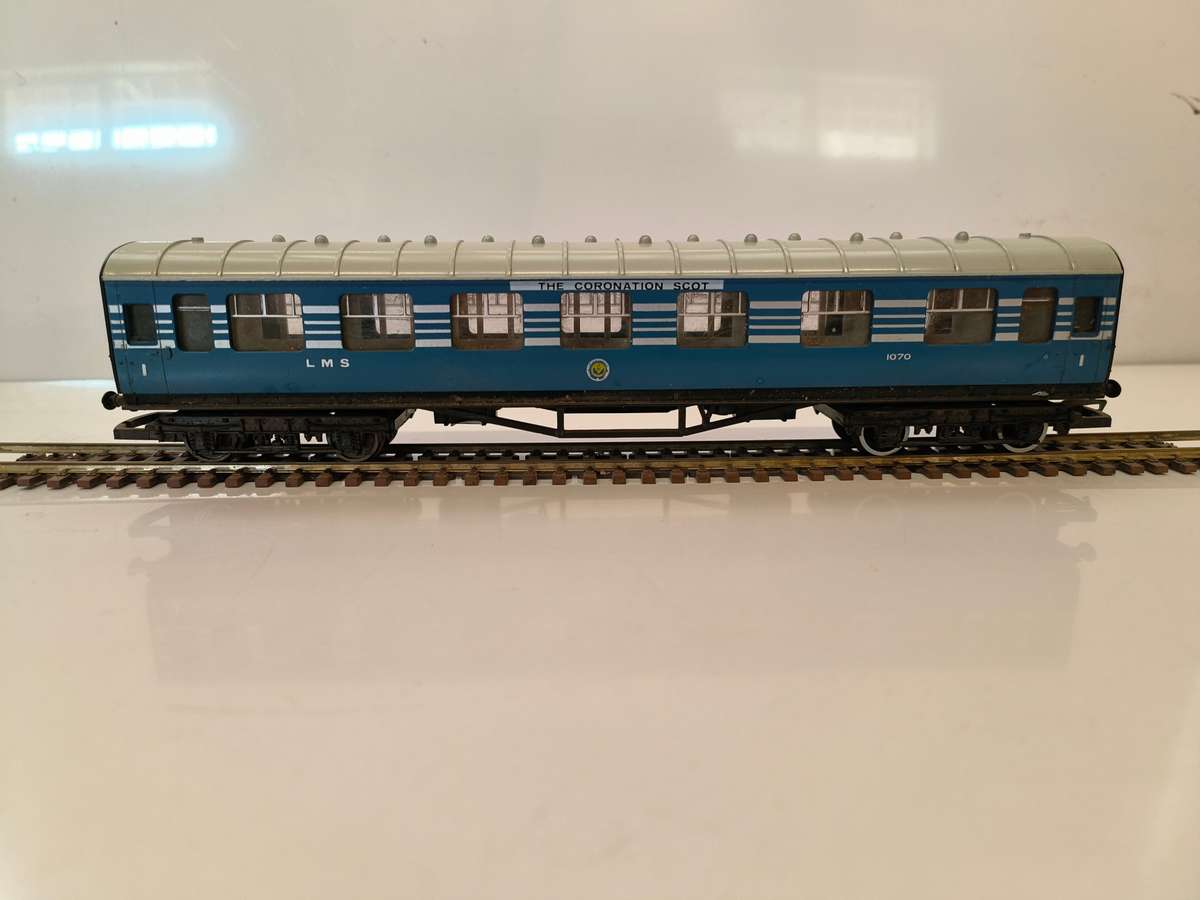 Hornby Coach - "Coronation Scott" - (Lot 320)