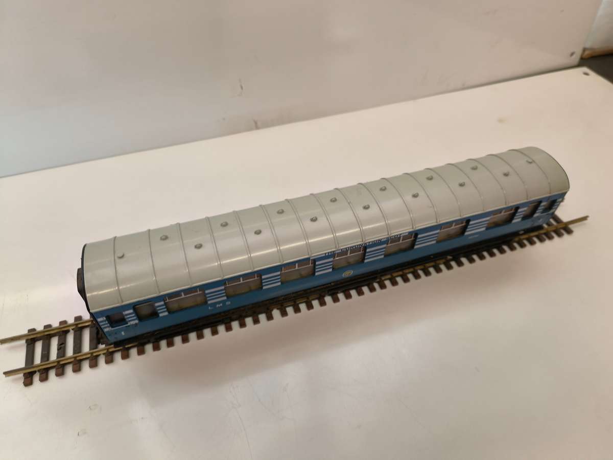 Hornby Coach - "Coronation Scott" - (Lot 320)