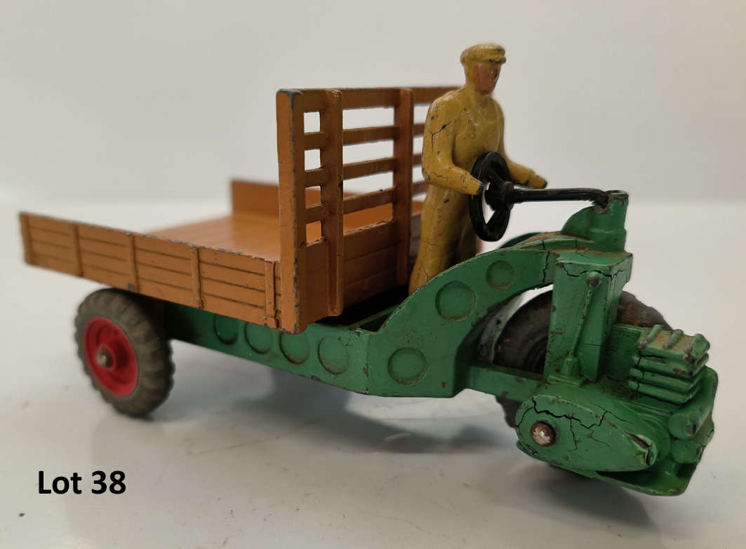 Dinky Toys - #27g Motor Cart (Lot 38)