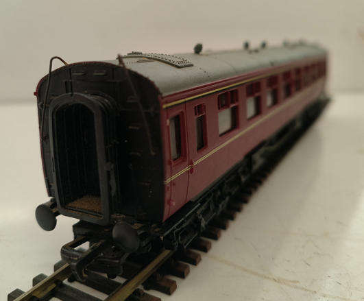 Bachmann Mk1 Coach (BR Maroon) (Lot 451)