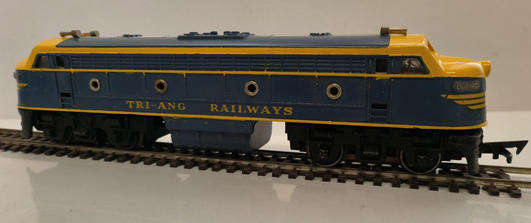 Tri-ang Transcontinental Diesel Loco R.159 - Bo-Bo (Lot 532) *RARE*