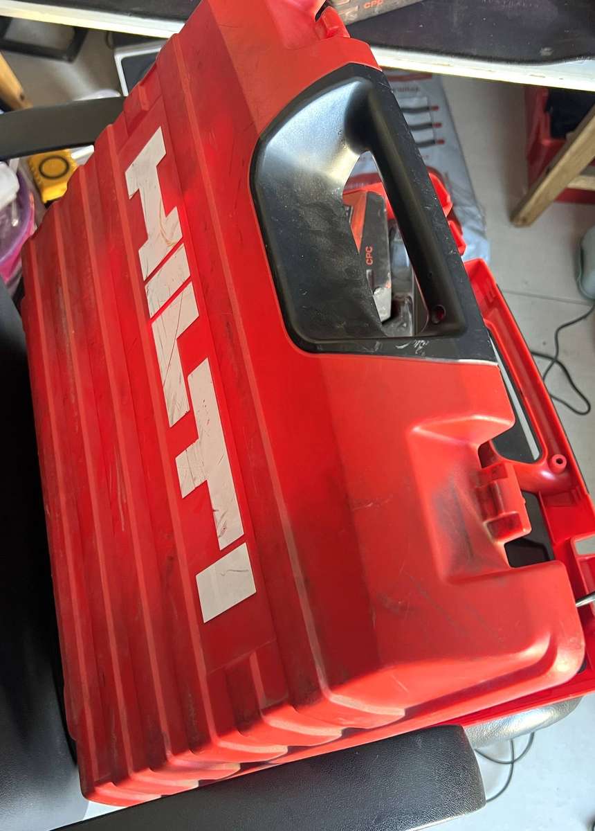 Hilti WSR 22-A heavy-duty, 22-volt cordless reciprocating saw.