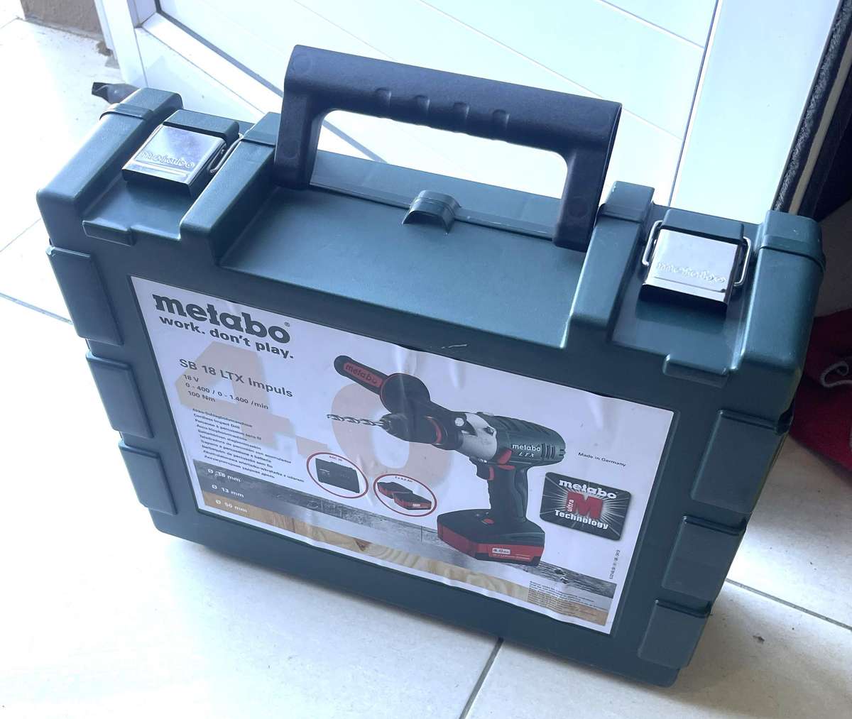 Metabo SB 18 LTX Impulse Cordless Hammer Drill, with batteries case and charger, never used.
