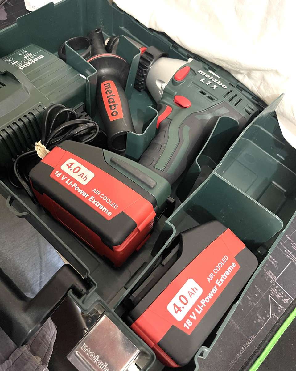 Metabo SB 18 LTX Impulse Cordless Hammer Drill, with batteries case and charger, never used.