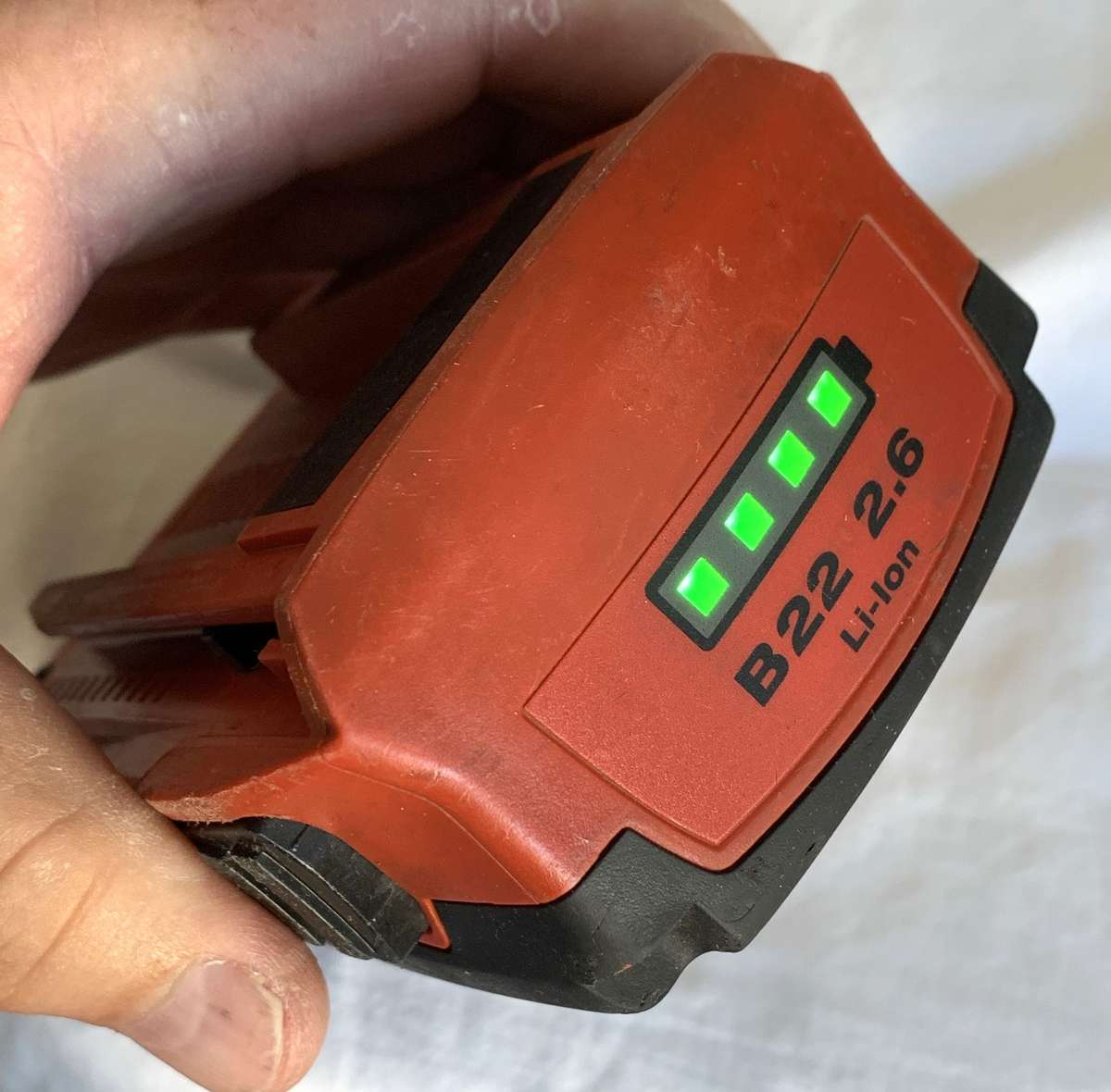 Hilti B22/2.6 Ah battery in great condition.