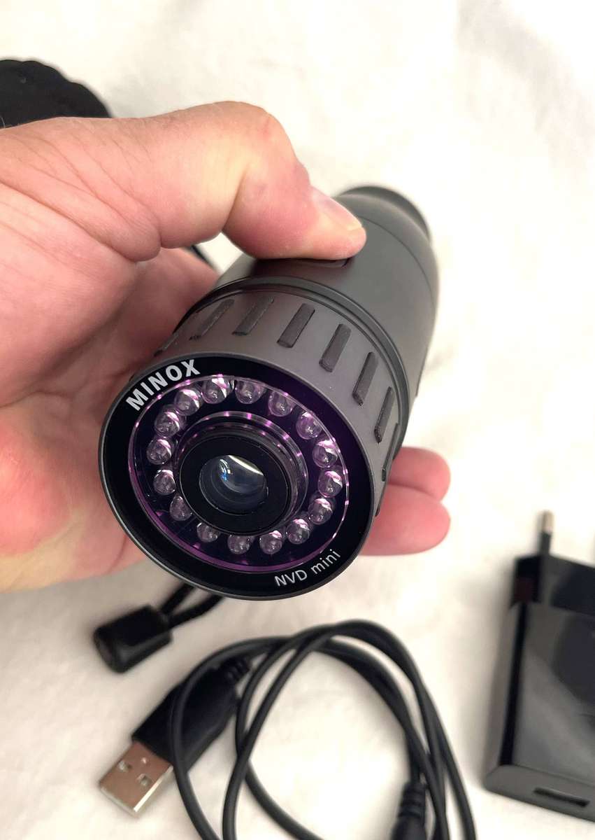 Minox NVD mini Night Vision scope with brand new battery fitted.