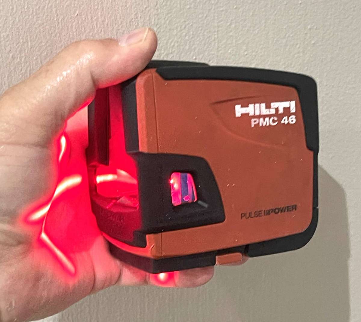 Hilti PMC 46 compact, self-leveling combination laser.